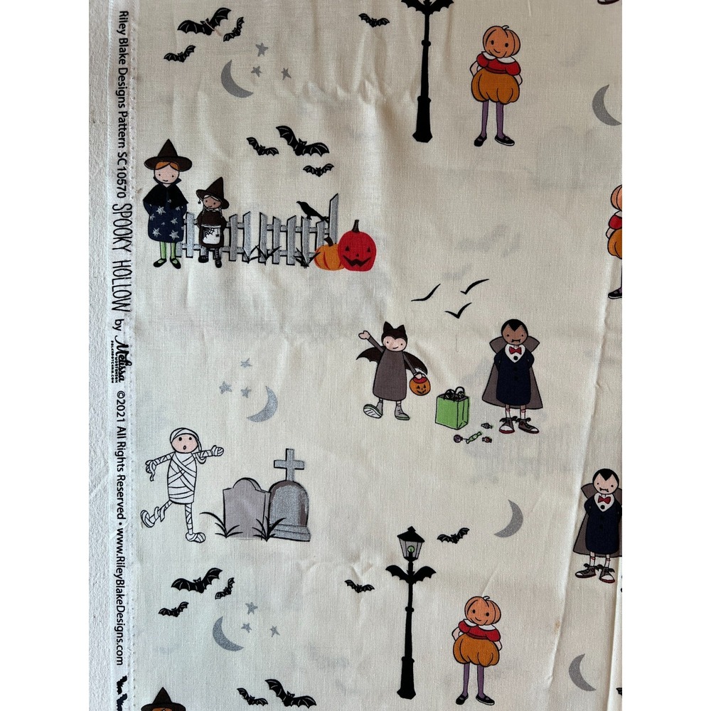 Fabric - OOP Riley Blake By Melissa SPOOKY HOLLOW Halloween Vampires Bats 1 yard
